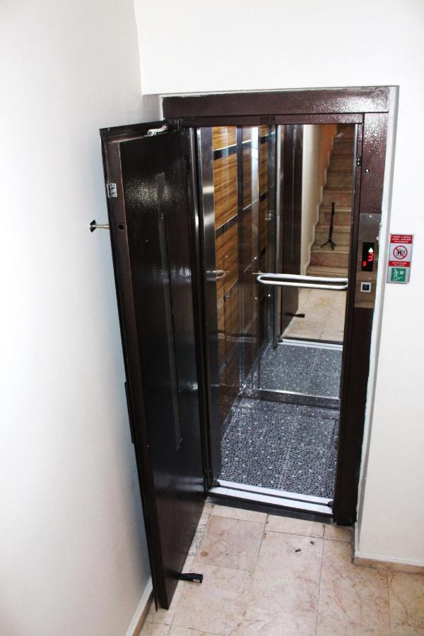 White Crown Apartman Ve Yasam Merkezi Istanbul Luaran gambar